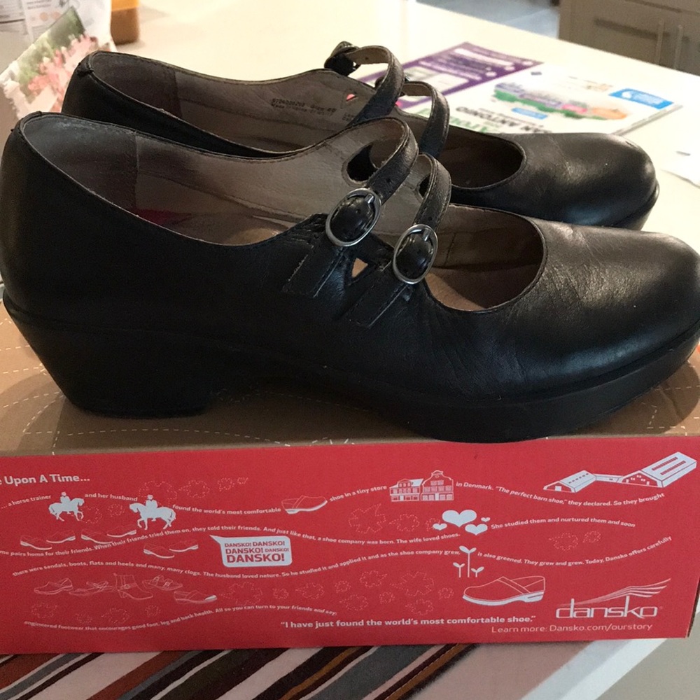 Dansko Josie Nappa black shoe
